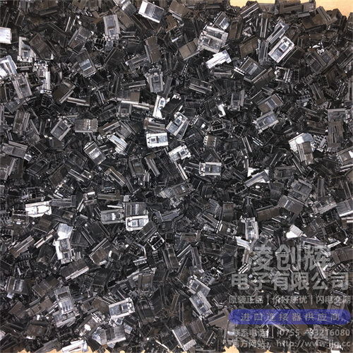 1379658-1 现货实拍